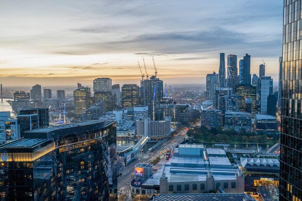Luxe Haven - 42Nd Floor Panoramic City Views Мелбърн Екстериор снимка